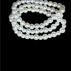 Vintage Unbranded Faux White Pearl Bracelet Y2K Stylish delicate piece